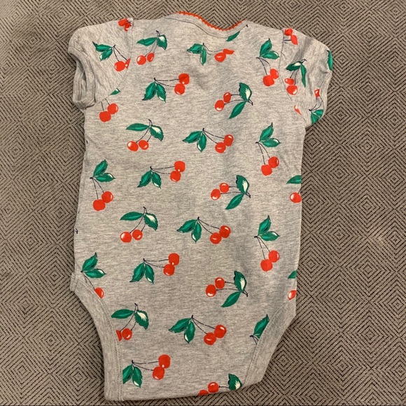 NWOT Set of 2 Gap Onesies 12-18M - Picture 4 of 5